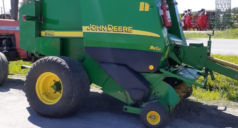 VENDIDA Enfardadora John Deere 592 VENDIDA