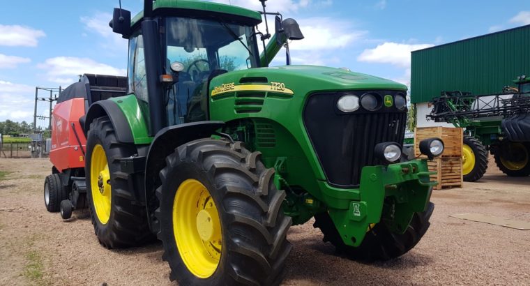 Tractor John Deere 7720