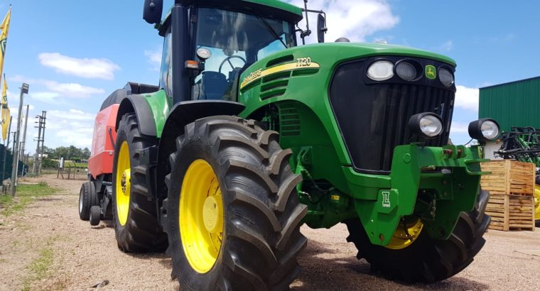 Tractor John Deere 7720