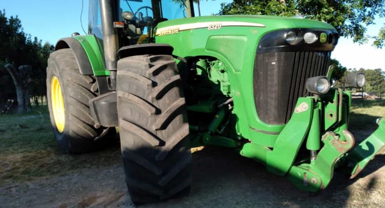 Tractor John Deere 8320