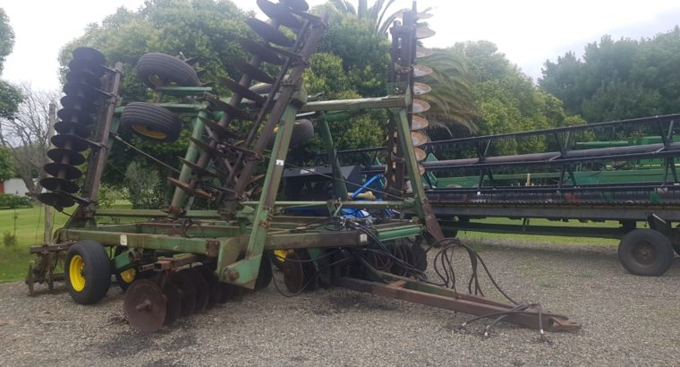 Rastra de Discos John Deere 230