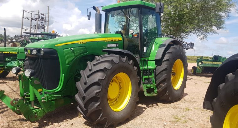 Tractor John Deere 8320