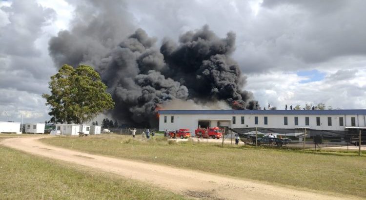 Incendio en el Matadero Mendoza