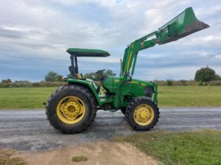 Tractor John Deere 5725 con pala JD 533