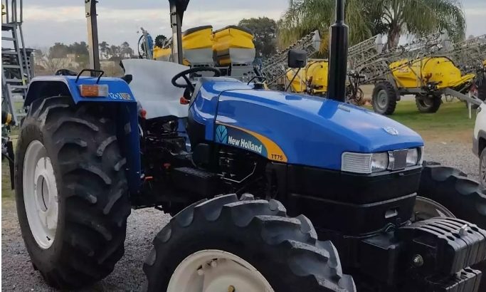 Tractor New Holland TT75