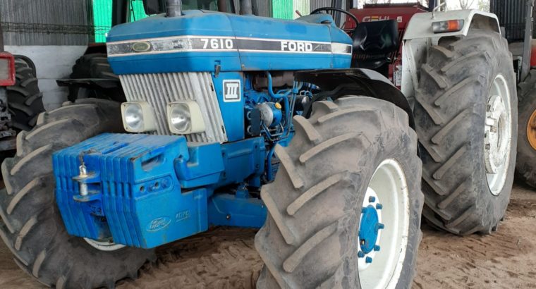 Tractor Ford 7610