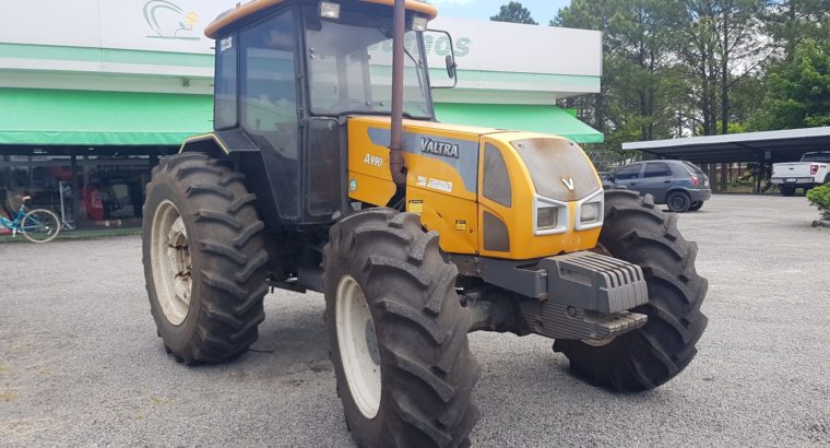 Tractor Valtra 990 A