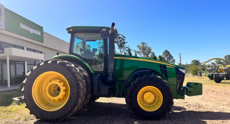 John Deere 8285R