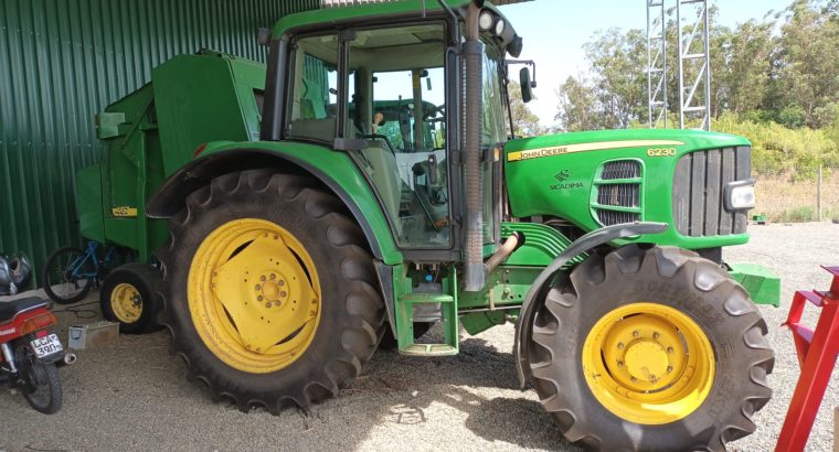 Tractor John Deere 6230