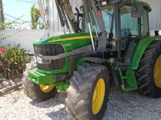 Tractor John Deere 6220