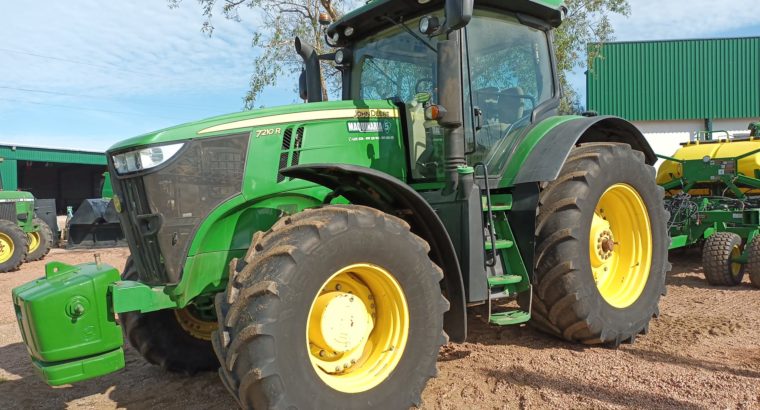 Tractor John Deere 7210