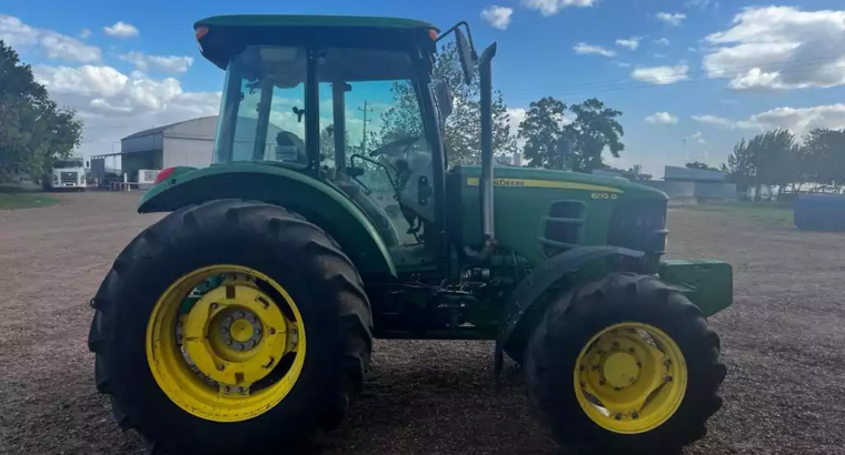 TRACTOR JOHN DEERE 6110 D