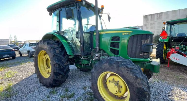 TRACTOR JOHN DEERE 6110D