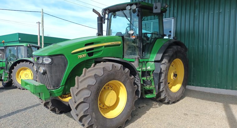 Tractor John Deere 7830