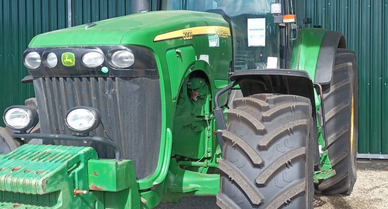 Tractor John Deere 8220