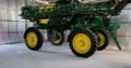 Pulverizador autopropulsado (mosquito)John Deere M4040