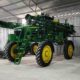 Pulverizador autopropulsado (mosquito)John Deere M4040