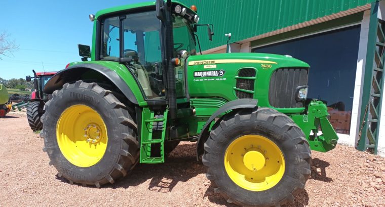 Tractor John Deere 7430