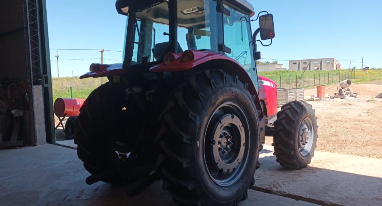 Tractor Massey Ferguson MF1204