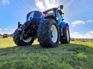 VENDIDO Tractor New Holland T 7 200 VENDIDO