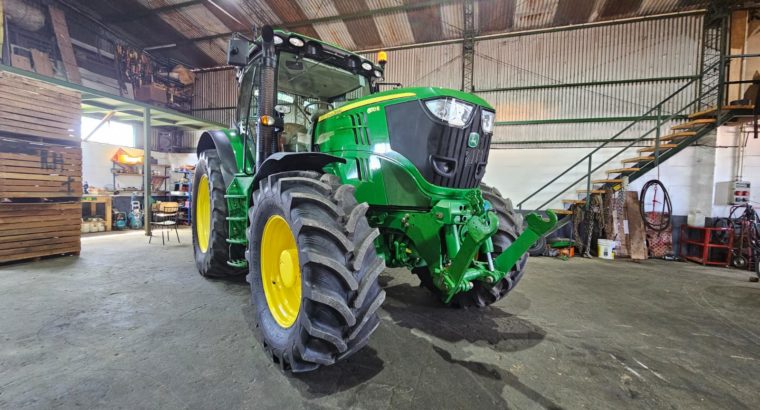 Tractor John Deere 670 R