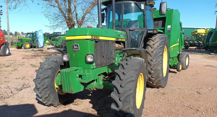 TRACTOR JOHN DEERE 3350