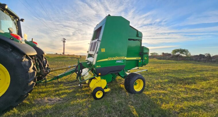 Enfardadora John Deere 592