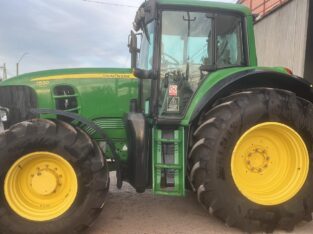 TRACTOR JOHN DEERE 7530