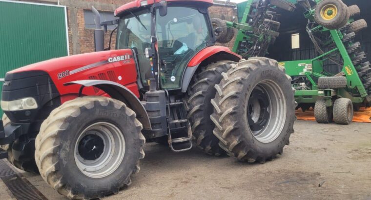 Tractor Case Puma 200