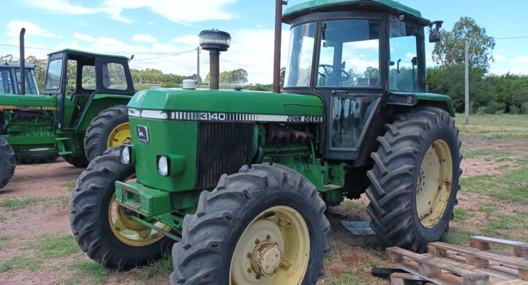 Tractor John Deere 3140