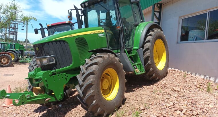 Tractor John Deere 6520