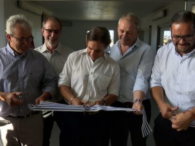 Lacalle Pou dio inicio oficial a la zafra anual de la miel